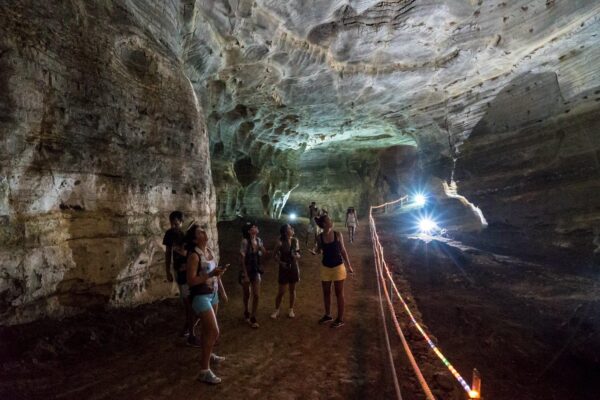 Aménagement du site de la grotte du chameau